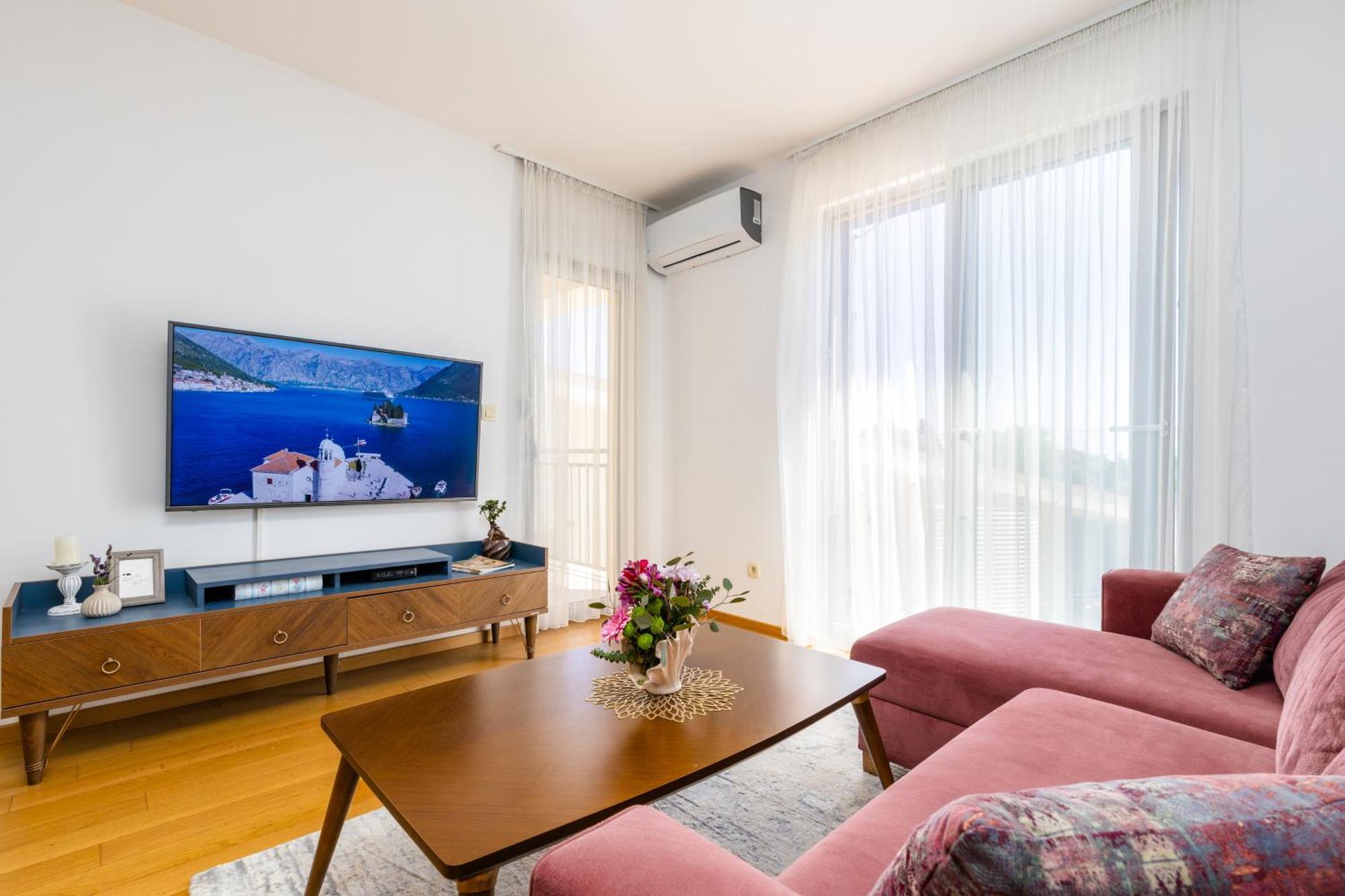 Apart Hotel M S Katunjanin Herceg Novi Exterior foto